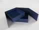 Superficie azul mate rígida del acabamiento de las cajas de regalo de la cartulina del cierre magnético